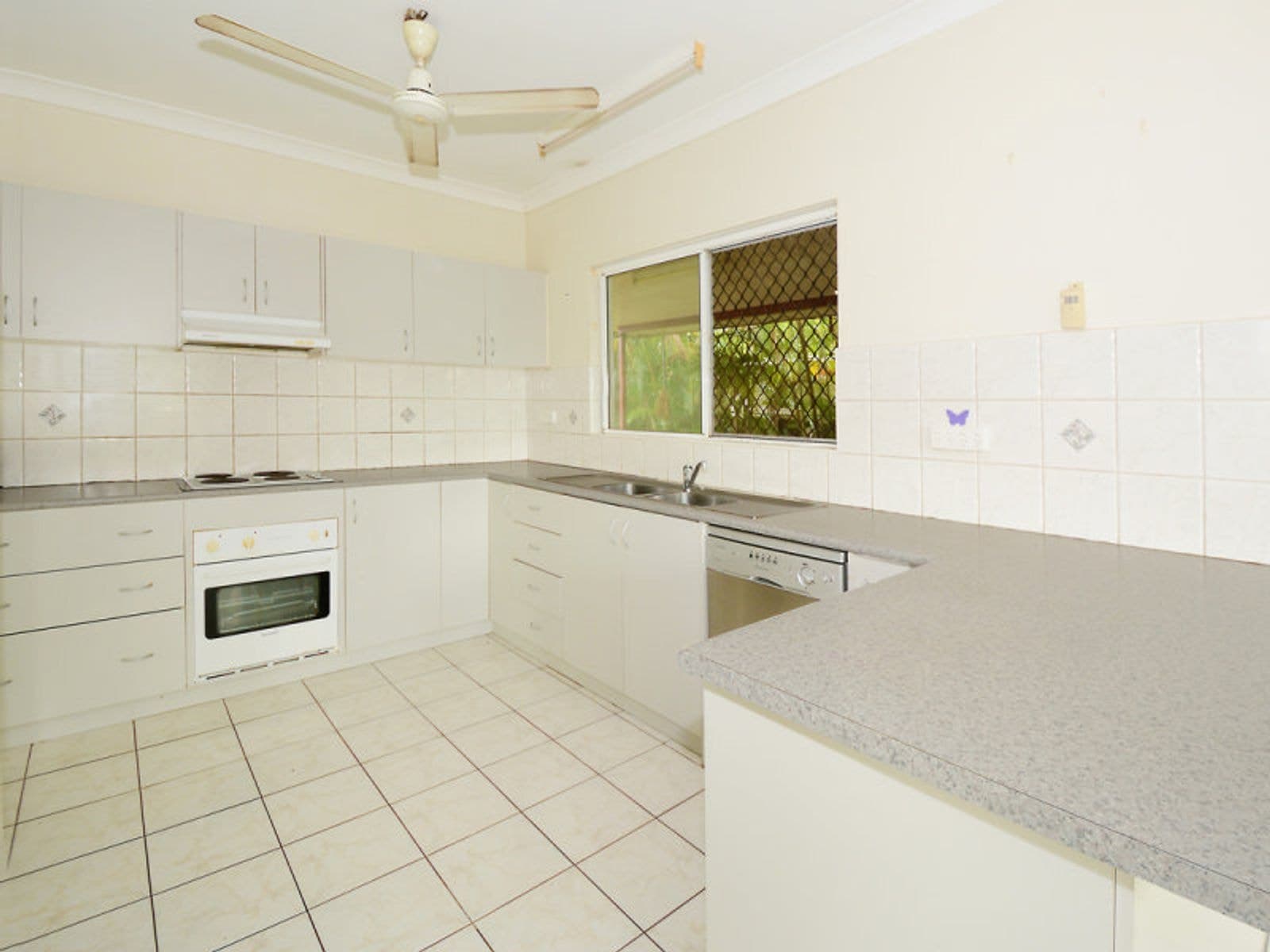 8 Strawbridge Crescent, Moulden NT 0830, Moulden - Thumbnail 4