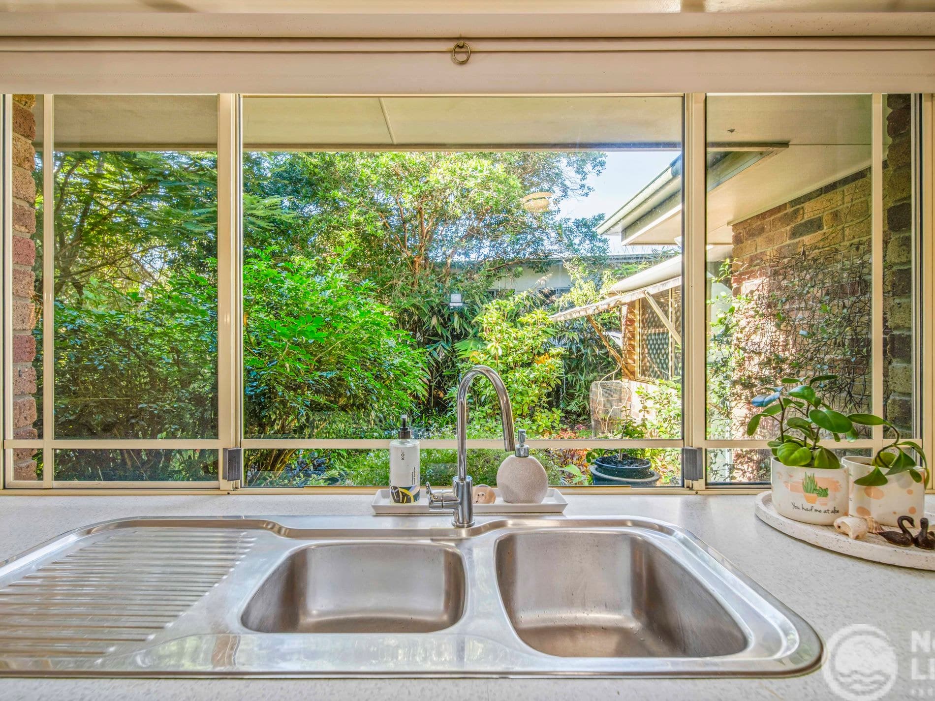 21 Orana Road, 21 Orana Road - Thumbnail 4