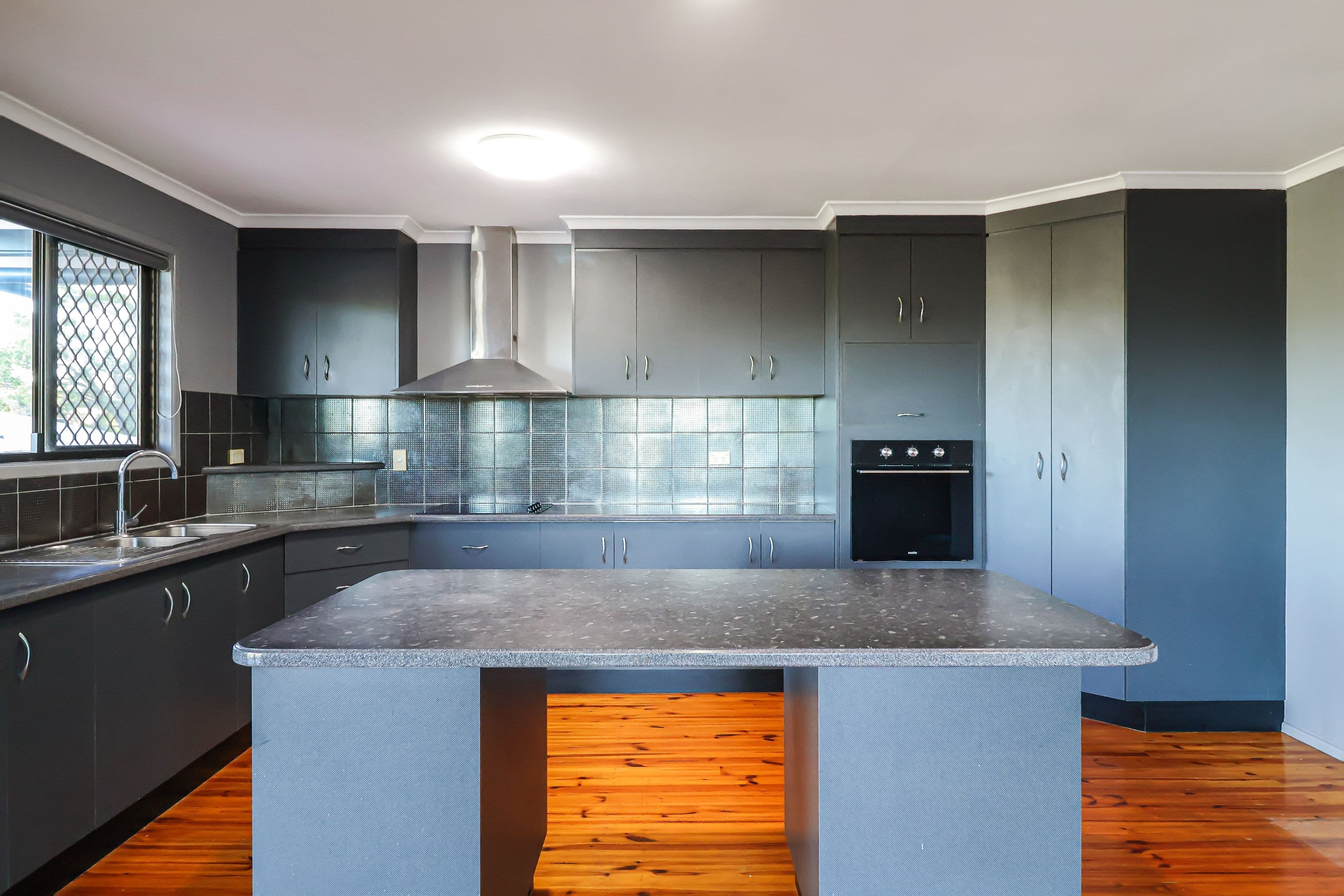 9 Erin Close, New Auckland QLD 4680, New Auckland - Thumbnail 5