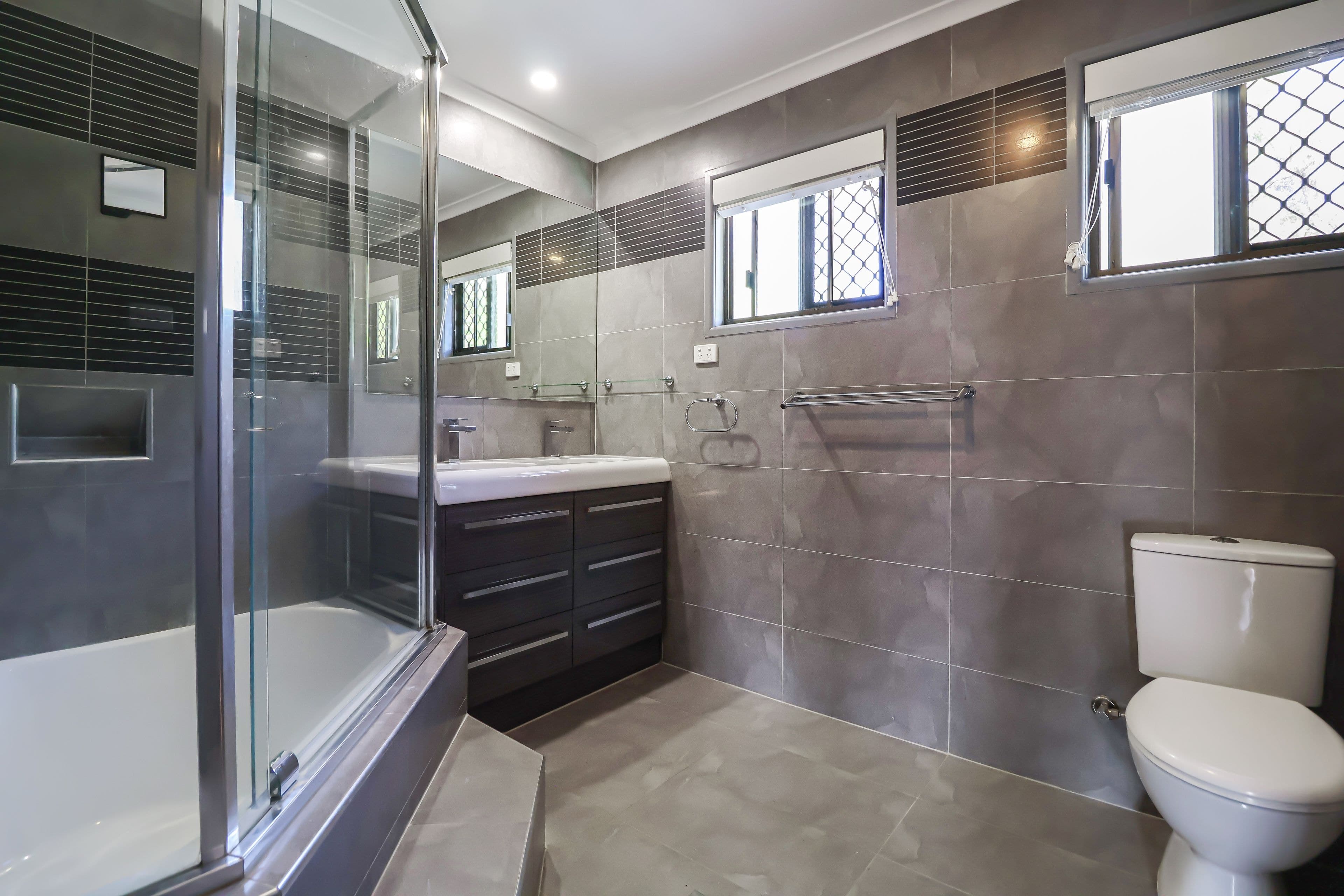 9 Erin Close, New Auckland QLD 4680, New Auckland - Thumbnail 8