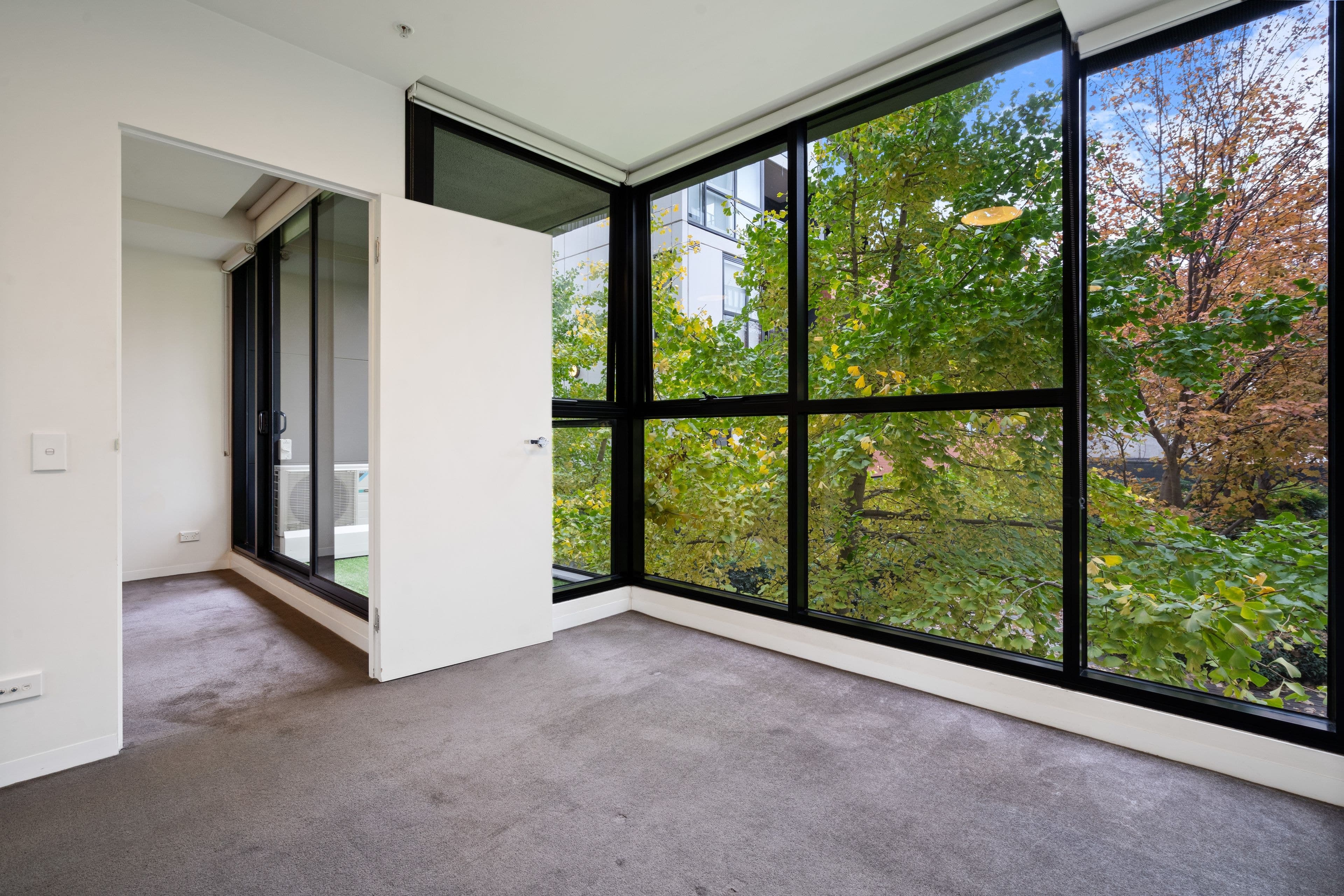EG17/11 Flockhart Street, Abbotsford VIC 3067, Abbotsford - Thumbnail 3
