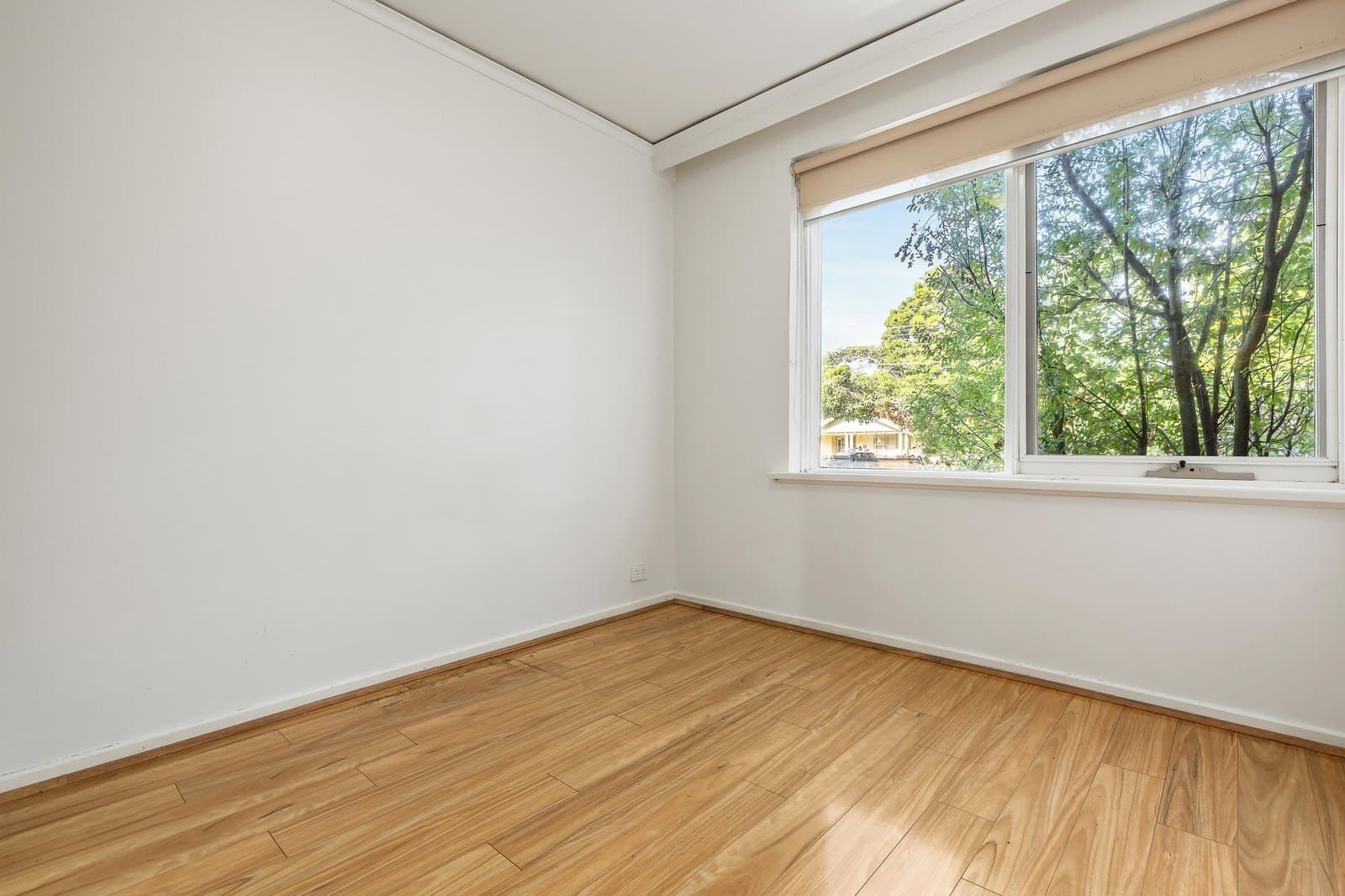 2/15 Holloway Street, Ormond - Thumbnail 4