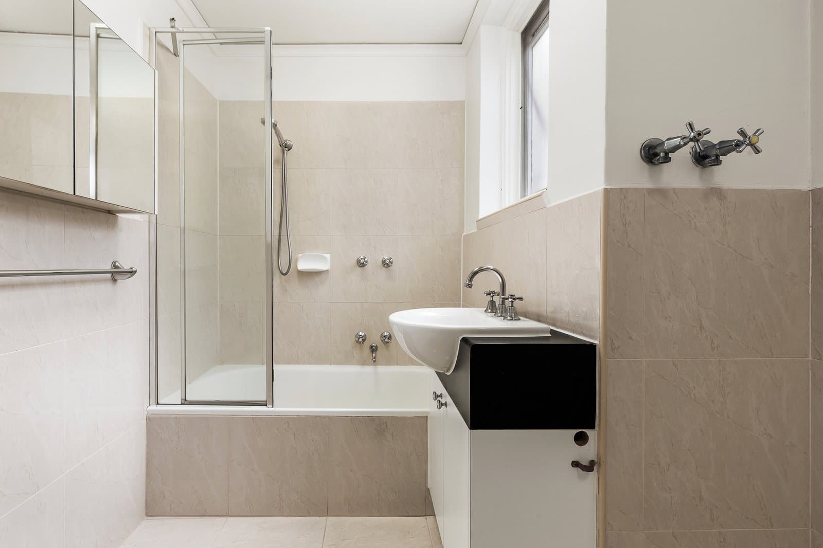 2/15 Holloway Street, Ormond - Thumbnail 6