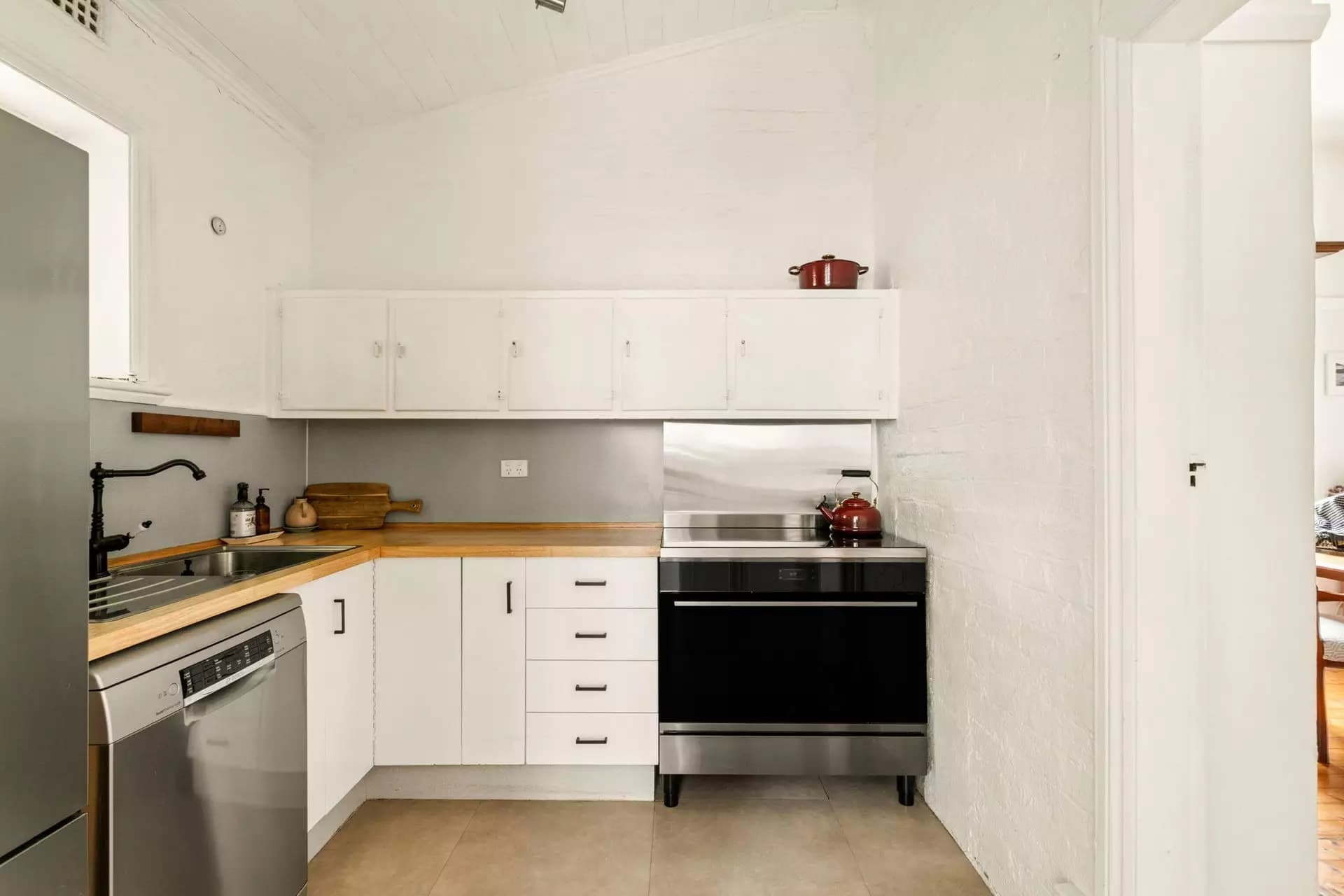 8 Hillcot Street, Hurlstone Park - Thumbnail 4