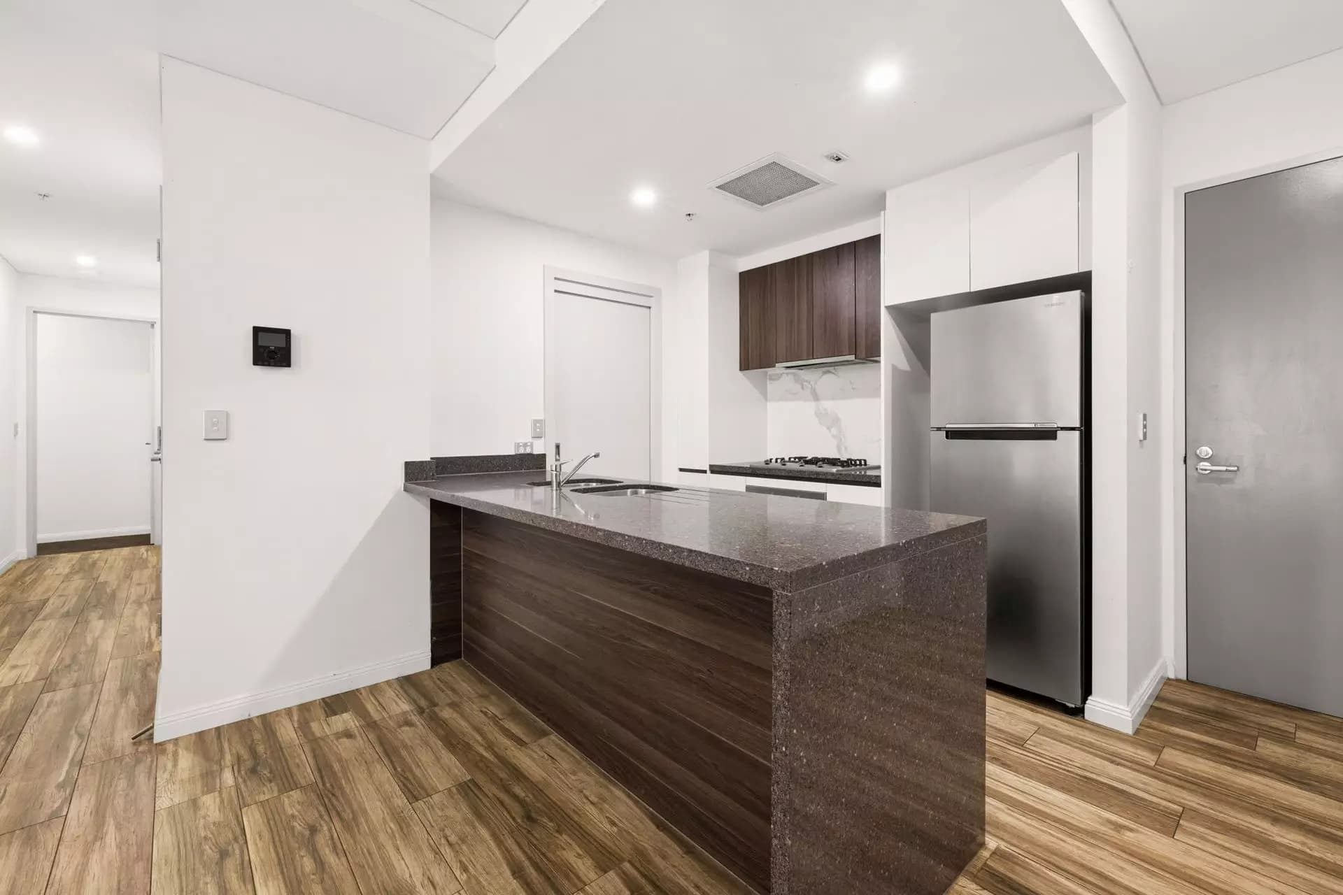 313/20 Hudson Street, Lewisham - Thumbnail 3