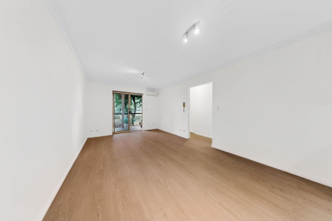 2/33 Wagner Road, CLAYFIELD, QLD, 4011, Clayfield - Thumbnail 2