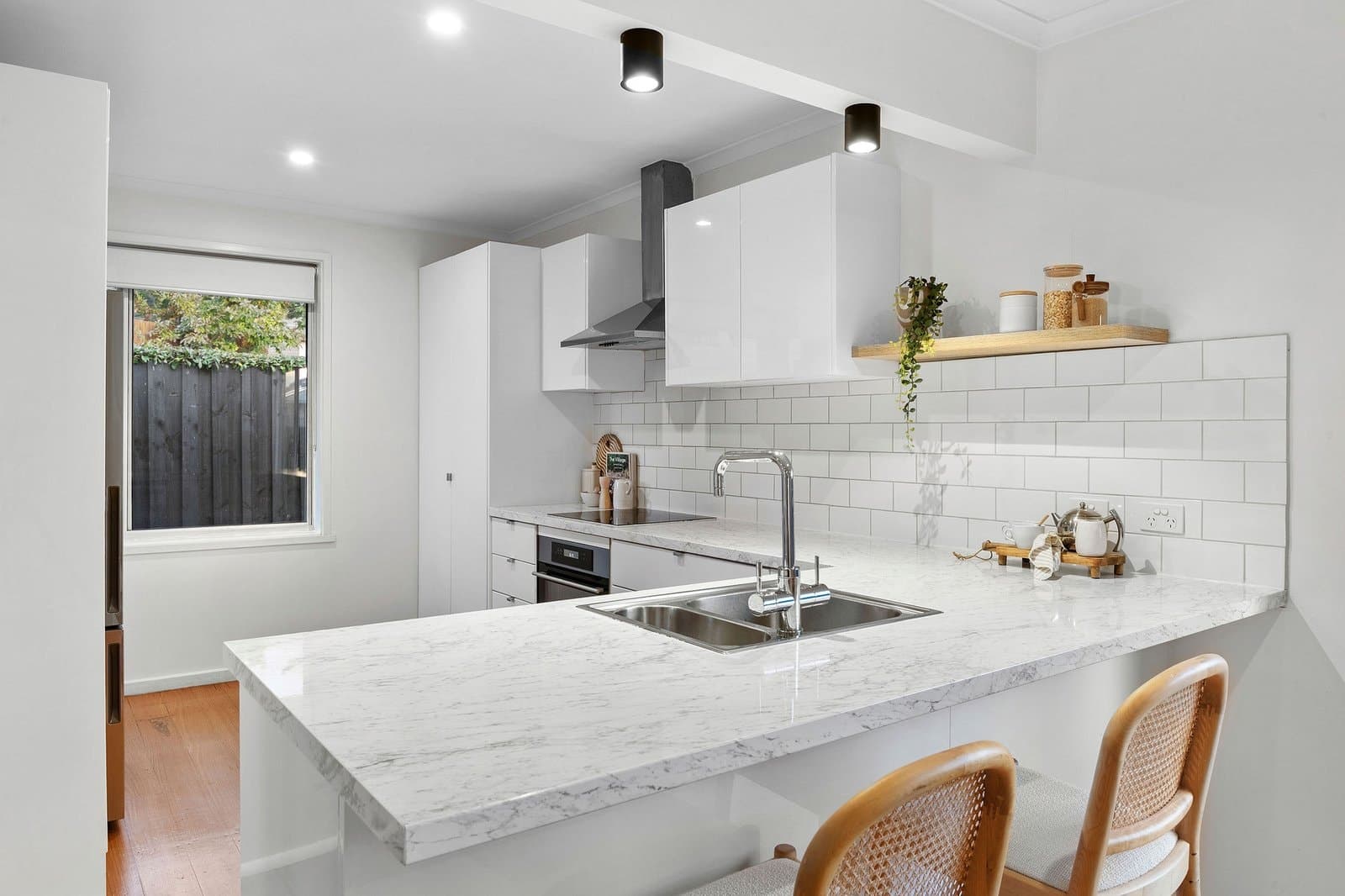 64 Venice Street, Mornington - Image 1