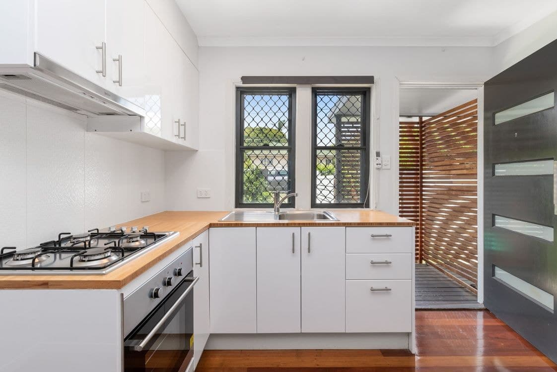 1/5 Cressey Street, WAVELL HEIGHTS, QLD, 4012, Wavell Heights - Thumbnail 2