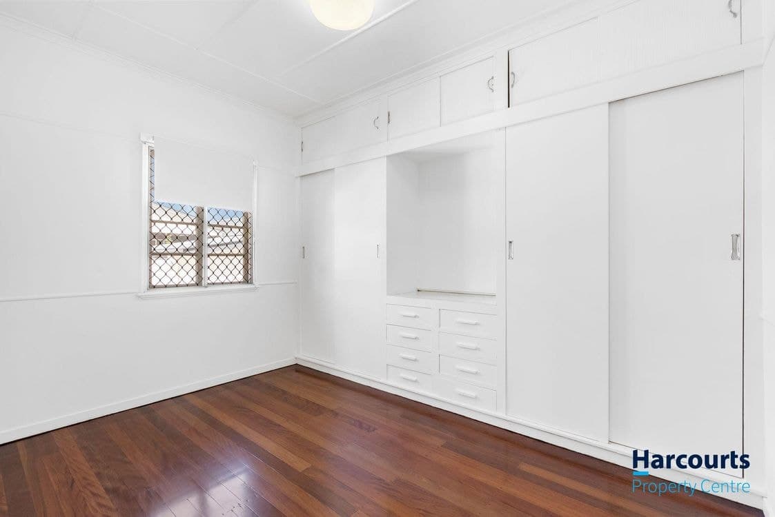 33 Regent Street, WYNNUM WEST, QLD, 4178, Wynnum West - Thumbnail 4