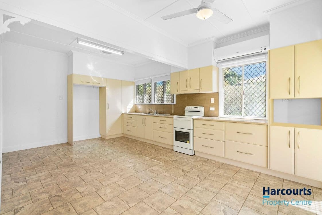 33 Regent Street, WYNNUM WEST, QLD, 4178, Wynnum West - Thumbnail 5