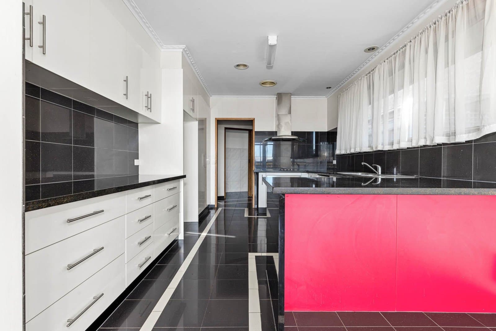 113 Sim Street, Black Hill, Black Hill - Thumbnail 3