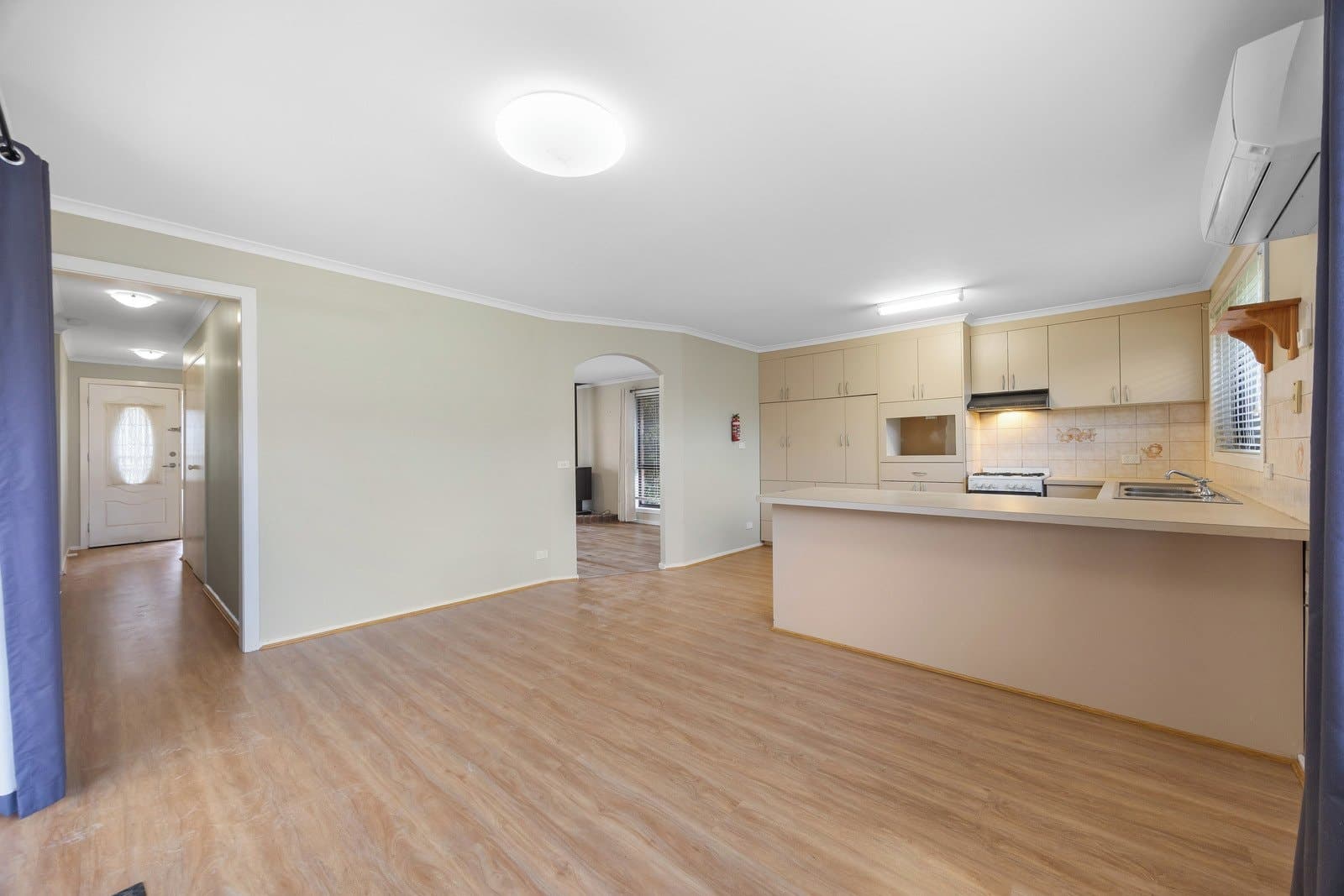221 Spencer Street,
                        
                    
                    
                        
                            Sebastopol, Sebastopol - Thumbnail 4
