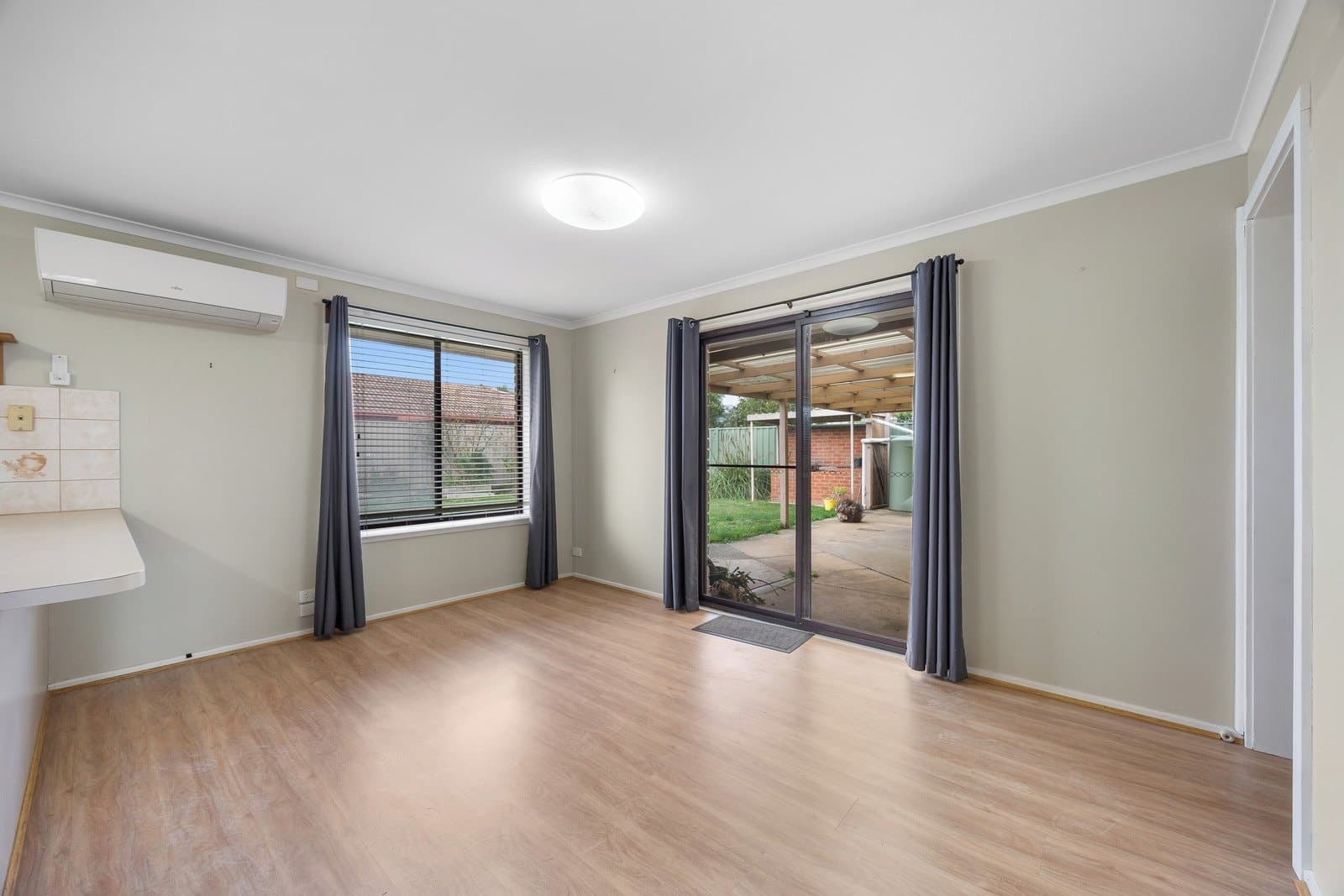 221 Spencer Street,
                        
                    
                    
                        
                            Sebastopol, Sebastopol - Thumbnail 7
