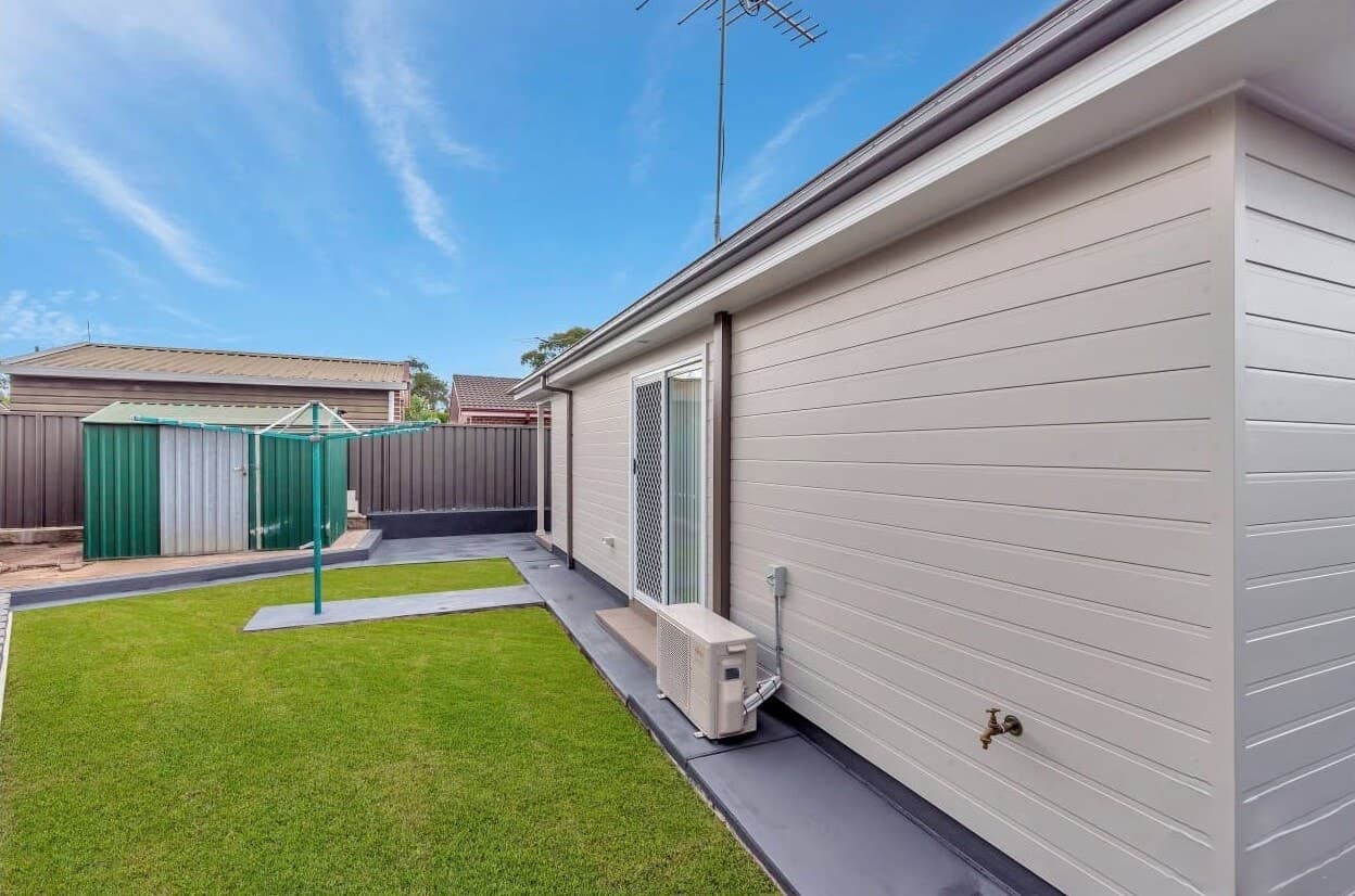 12A Hope Crescent, Bossley Park - Thumbnail 3