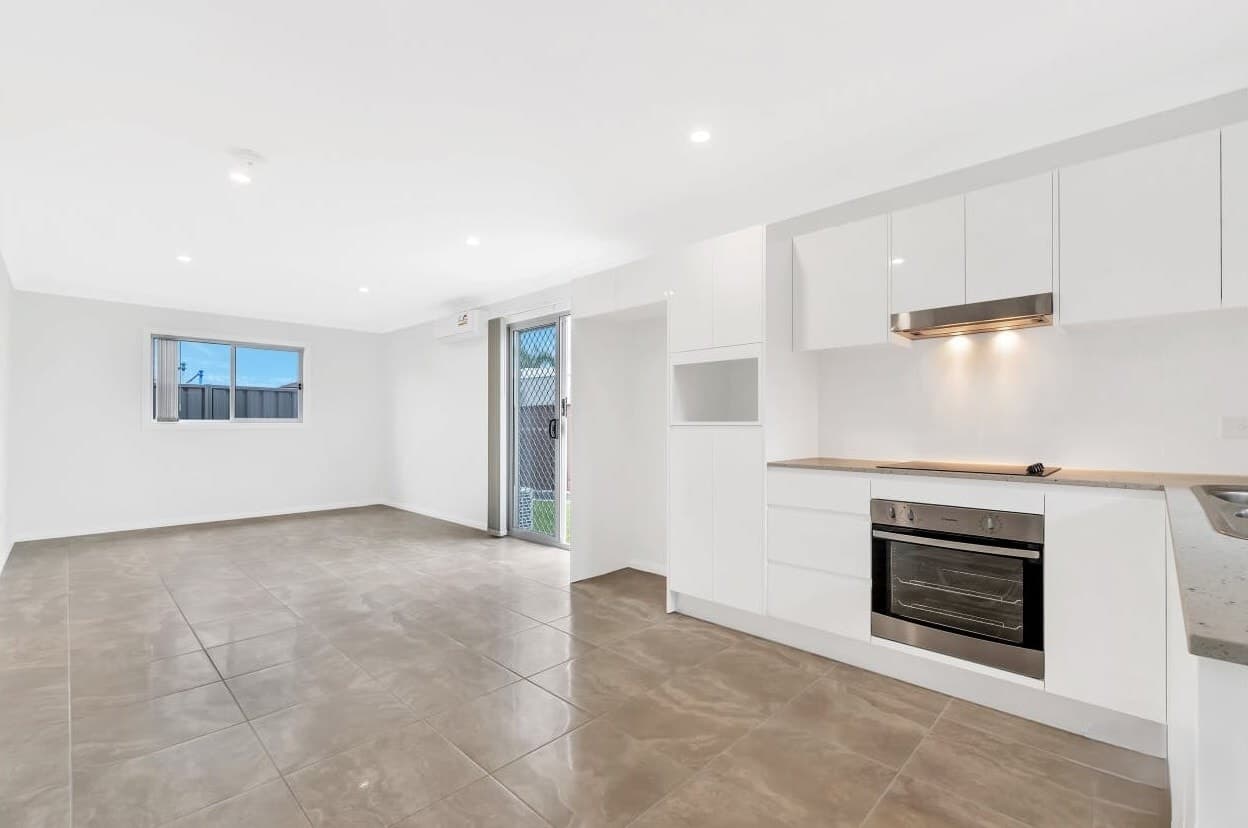 12A Hope Crescent, Bossley Park - Thumbnail 4