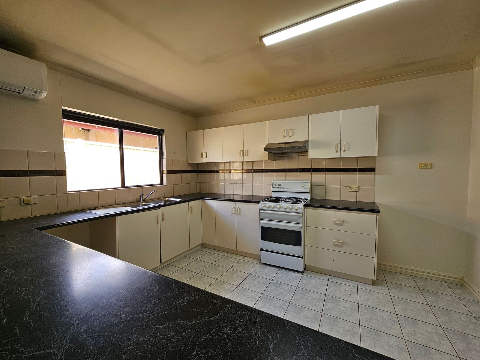 3/40 Larapinta Drive, Araluen NT 0870, Araluen - Image 1