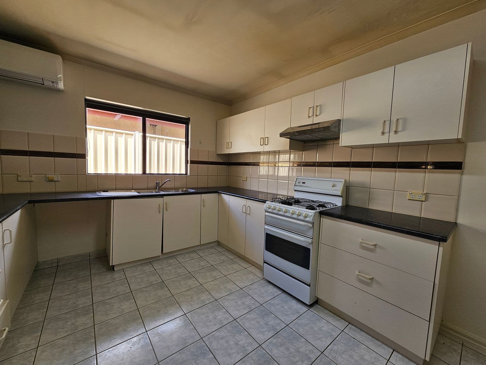 3/40 Larapinta Drive, Araluen NT 0870, Araluen - Thumbnail 2