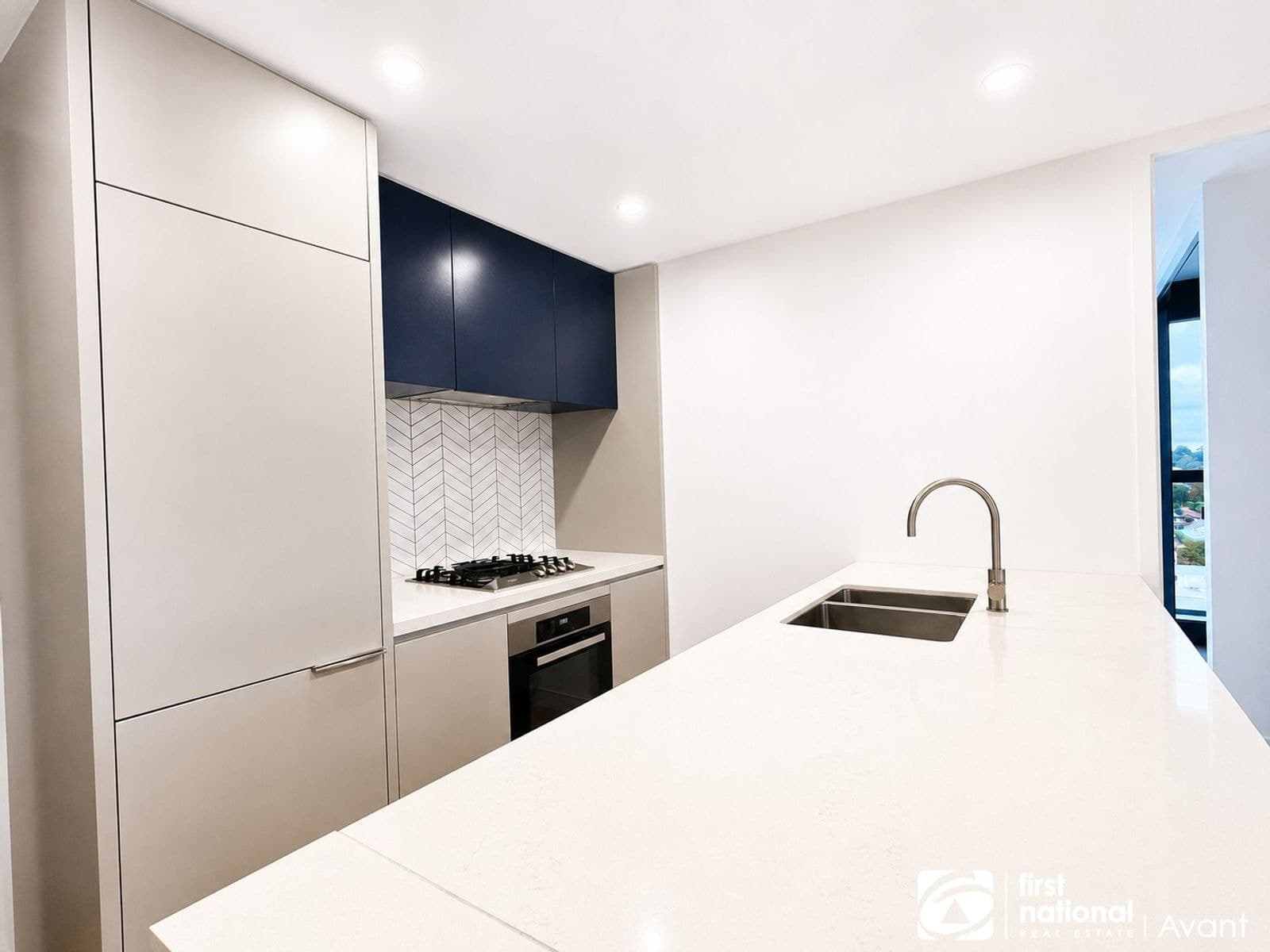 1108/3 Young Street, Box Hill VIC 3128, Box Hill - Thumbnail 4