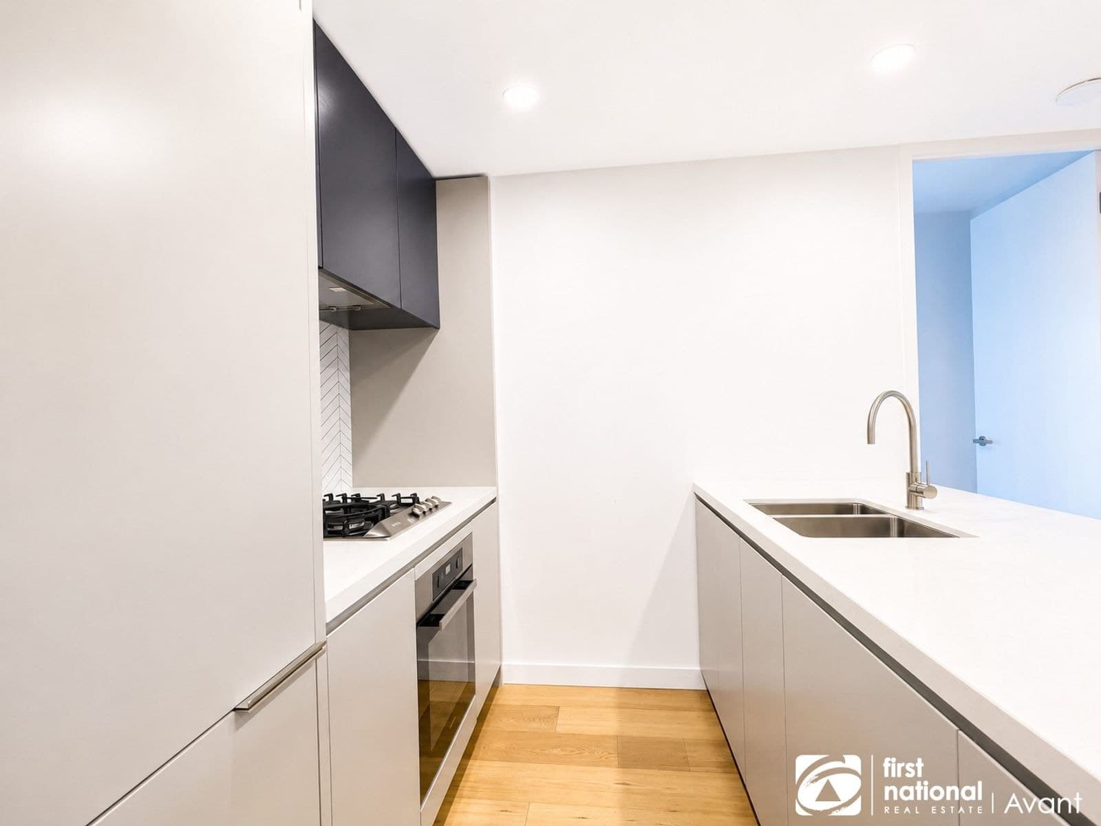1108/3 Young Street, Box Hill VIC 3128, Box Hill - Thumbnail 5