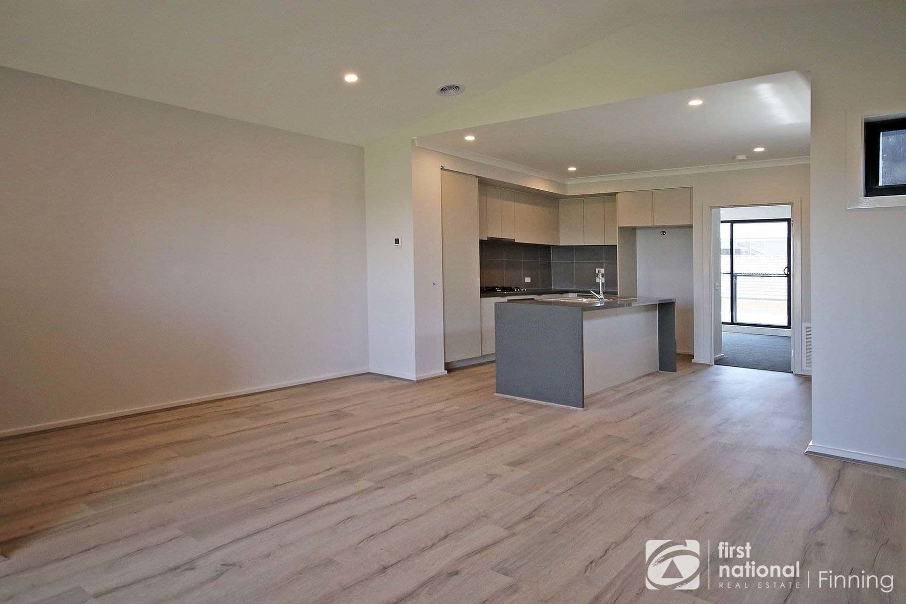 11 Poplar Lane, Clyde VIC 3978, Clyde - Thumbnail 3
