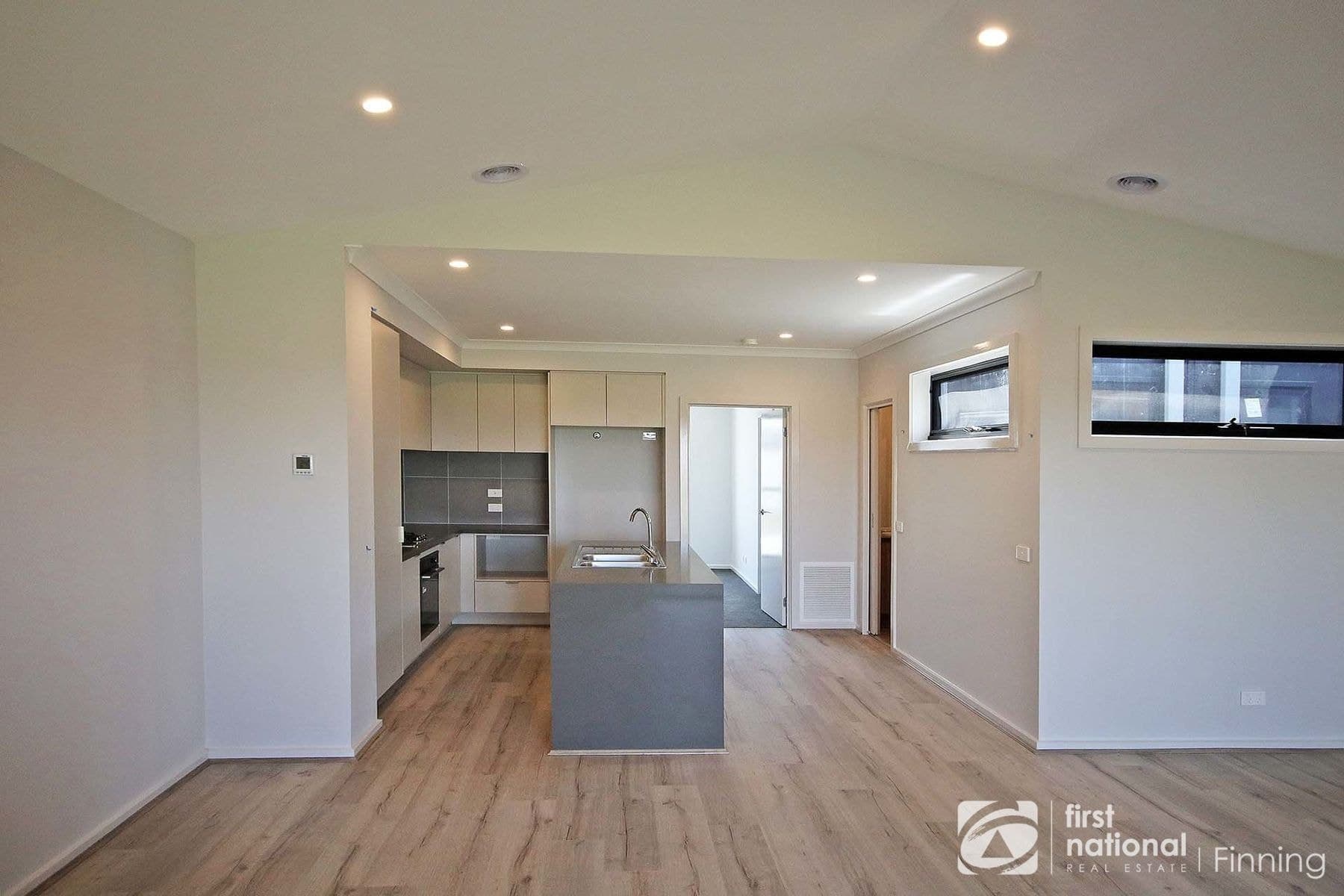 11 Poplar Lane, Clyde VIC 3978, Clyde - Thumbnail 4
