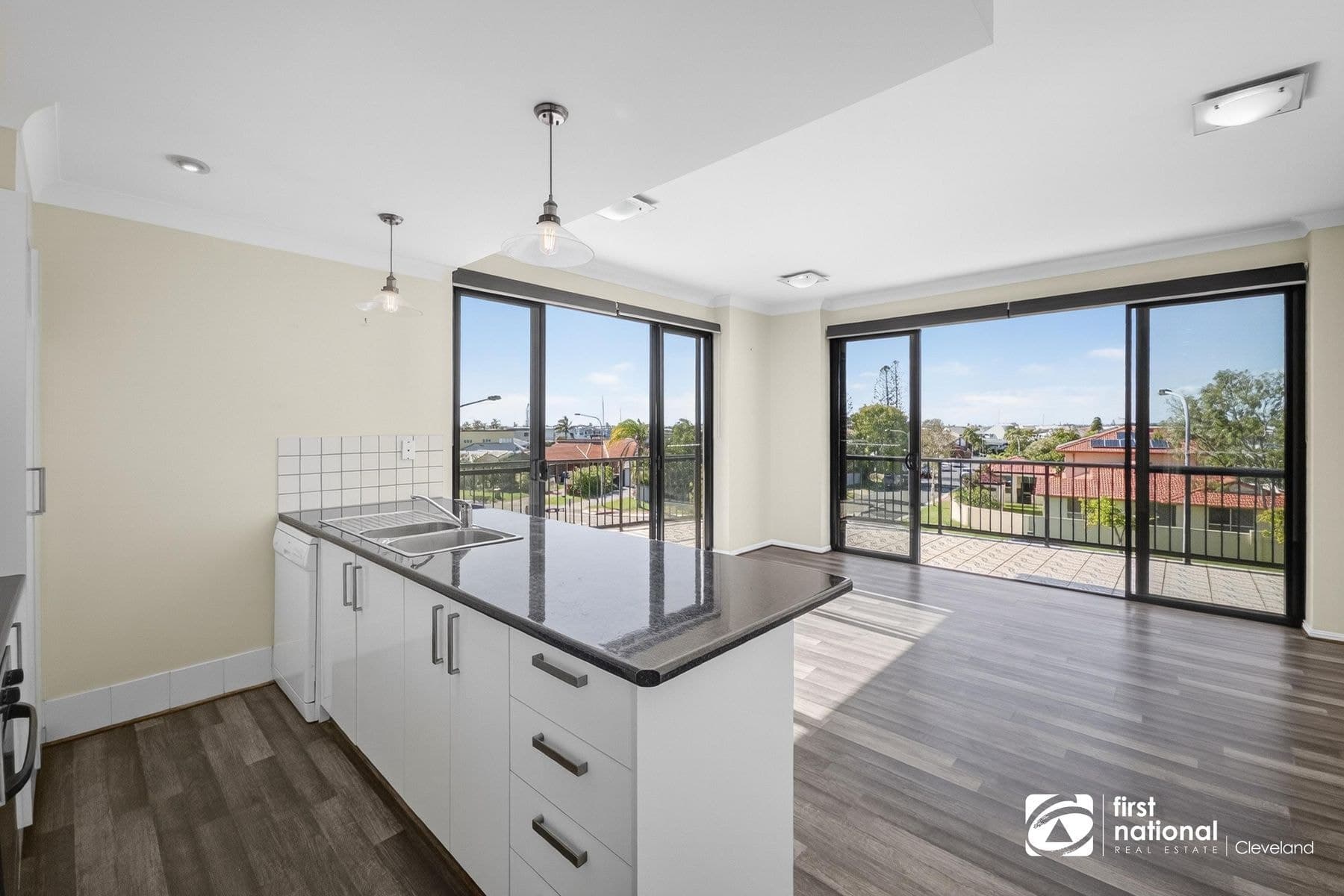 54/152- 166 Shore Street West, Cleveland QLD 4163, Cleveland - Thumbnail 2