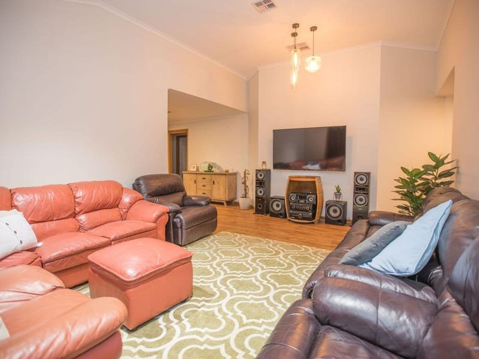 11 Horder Crescent, Darley VIC 3340, Darley - Thumbnail 2