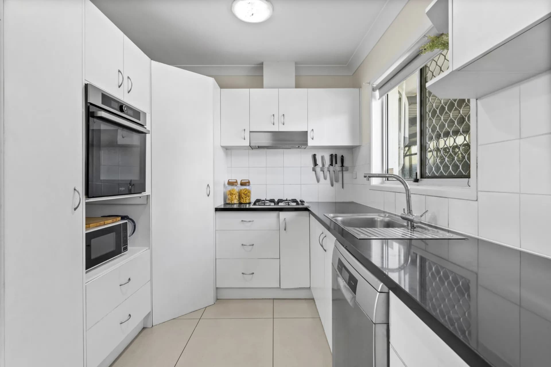 17 Devon Street, Rochedale South, QLD, Rochedale South - Thumbnail 4