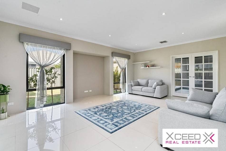 29 Yellowwood Avenue, Piara Waters - Thumbnail 5