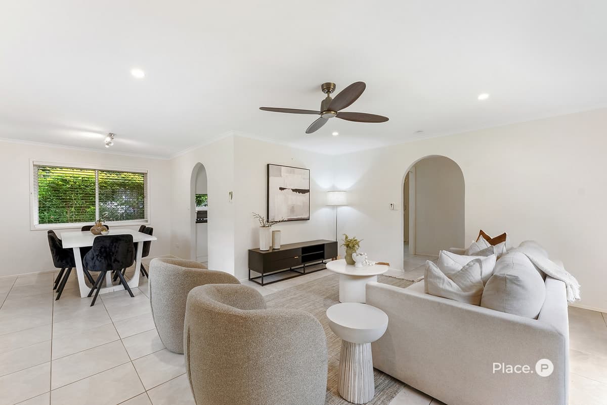11 Longford Street, Everton Hills - Thumbnail 3