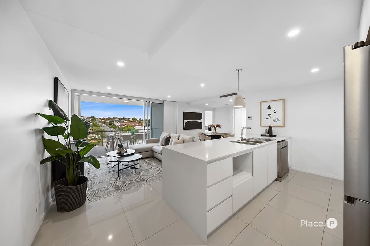 100 Holdsworth Street, Coorparoo - Image 1