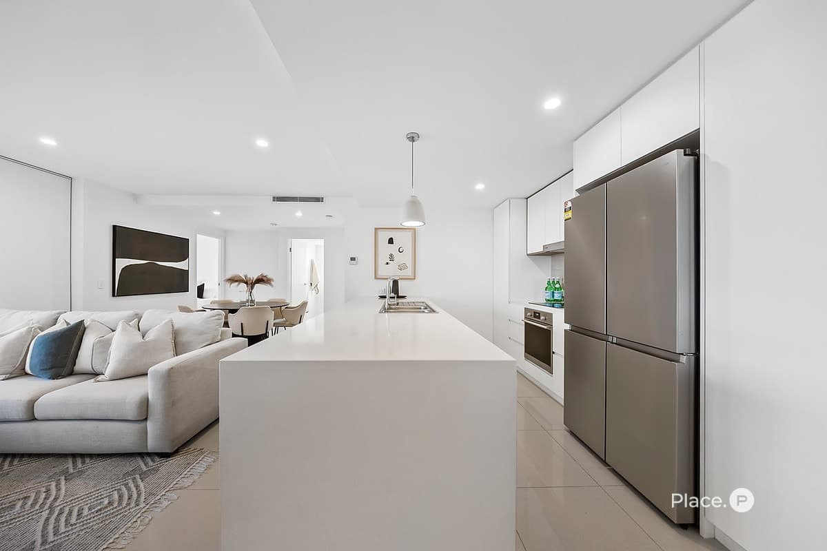100 Holdsworth Street, Coorparoo - Thumbnail 2