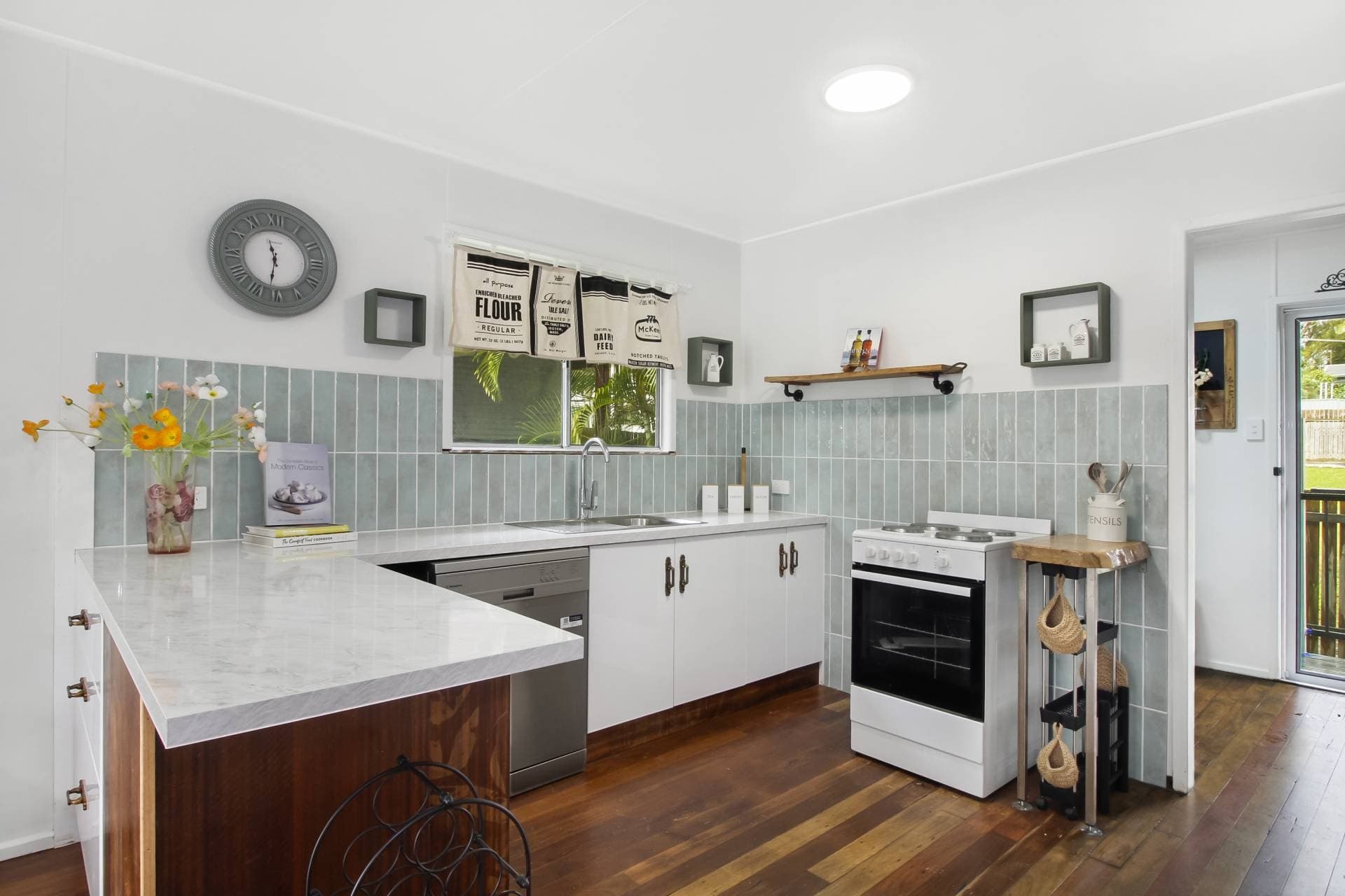 4 Kooberry Street, Macleay Island, Macleay Island - Image 1