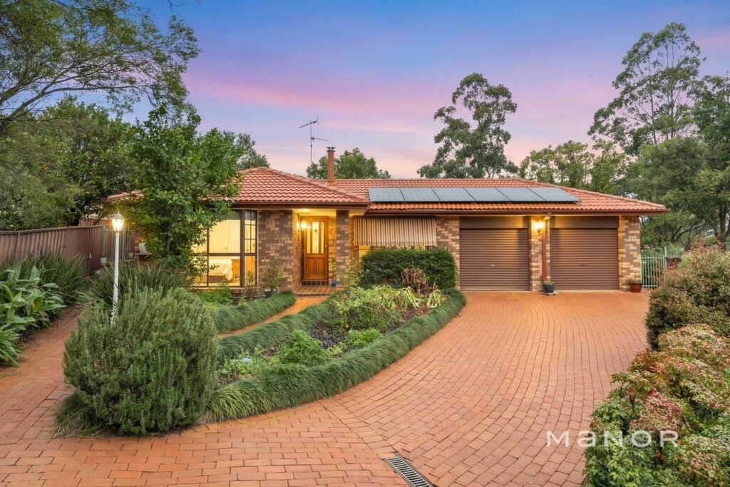 77 Crestwood Drive Baulkham Hills, Baulkham Hills - Thumbnail 2