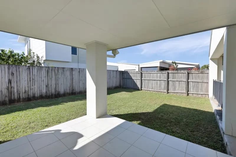 4/21 Wood Street, MACKAY, QLD, 4740, Rural View - Thumbnail 2