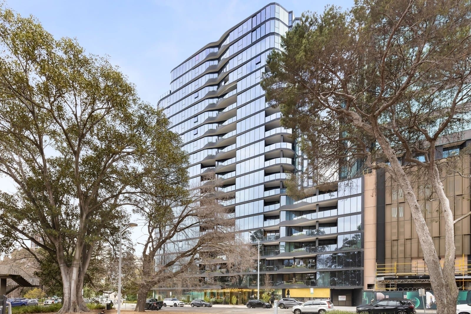 611/8 Bowen Crescent, Melbourne, Melbourne - Thumbnail 2