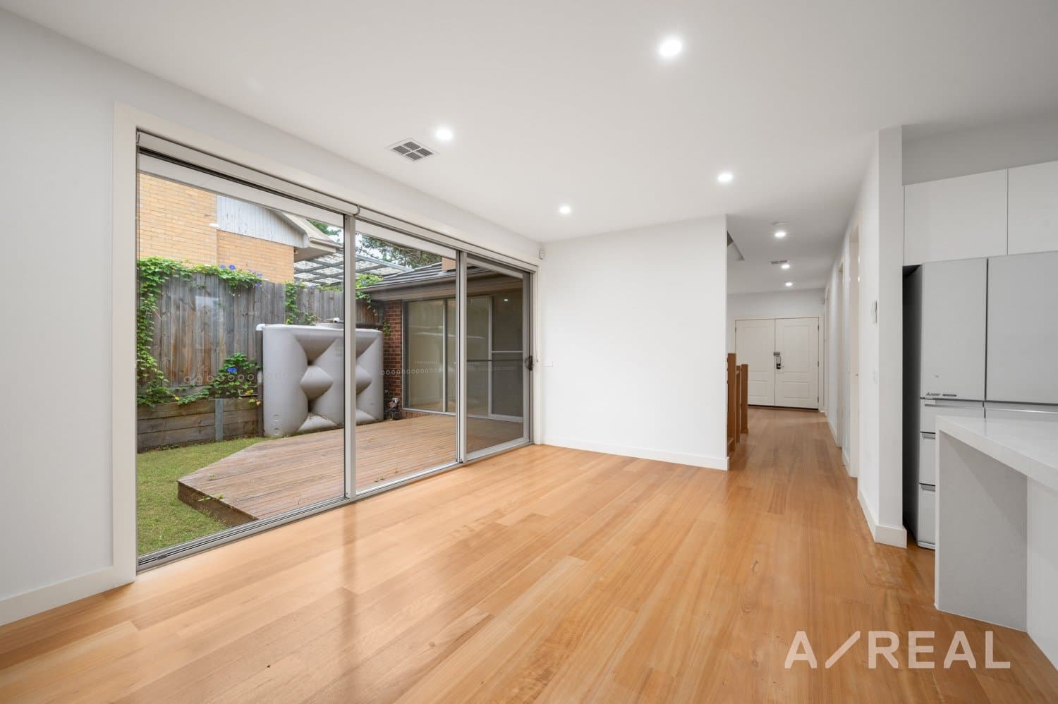 1/58 High Street Road, Ashwood VIC 3147, Ashwood - Thumbnail 2