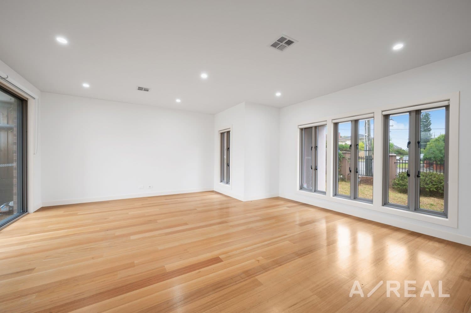 1/58 High Street Road, Ashwood VIC 3147, Ashwood - Thumbnail 3
