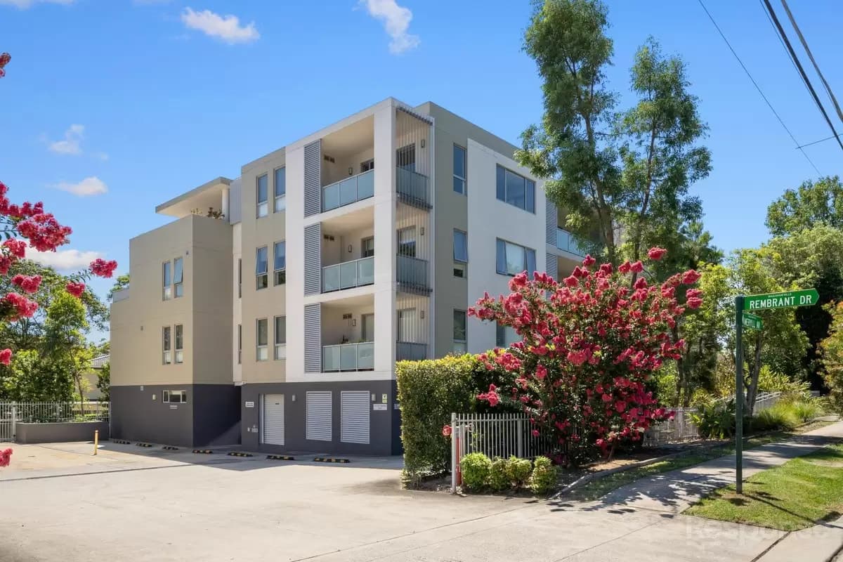 101/10 Meryll Avenue, Baulkham Hills - Image 1