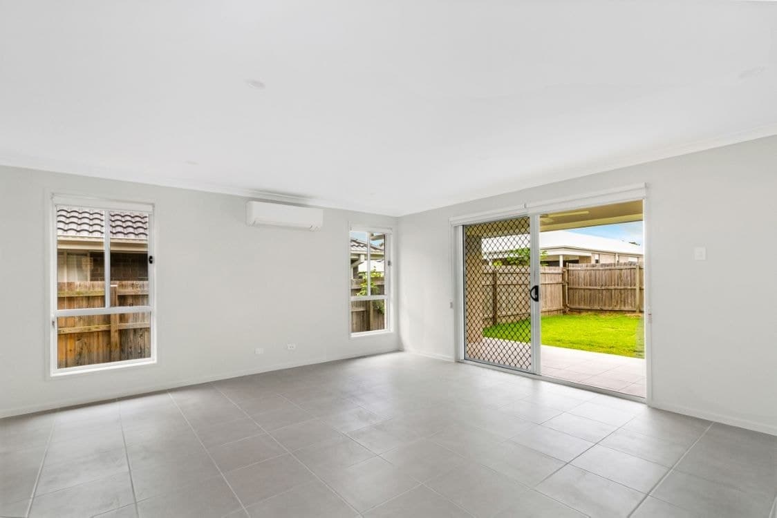 6 Splendour Circuit, YARRABILBA, QLD, 4207, Yarrabilba - Thumbnail 5