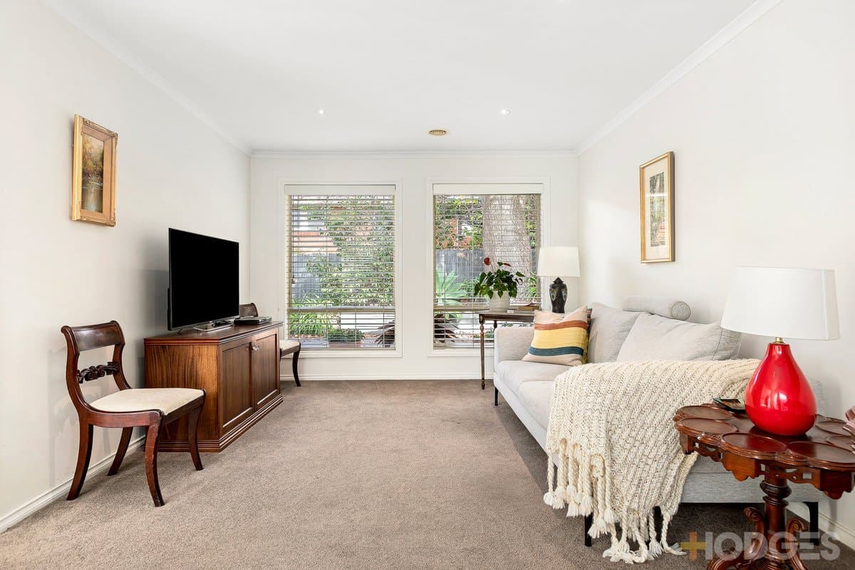 2 / 5 Edinburgh Street, Hampton, VIC, 3188, Hampton - Thumbnail 2