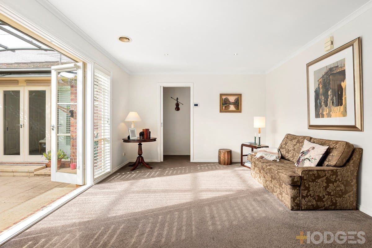 2 / 5 Edinburgh Street, Hampton, VIC, 3188, Hampton - Thumbnail 7