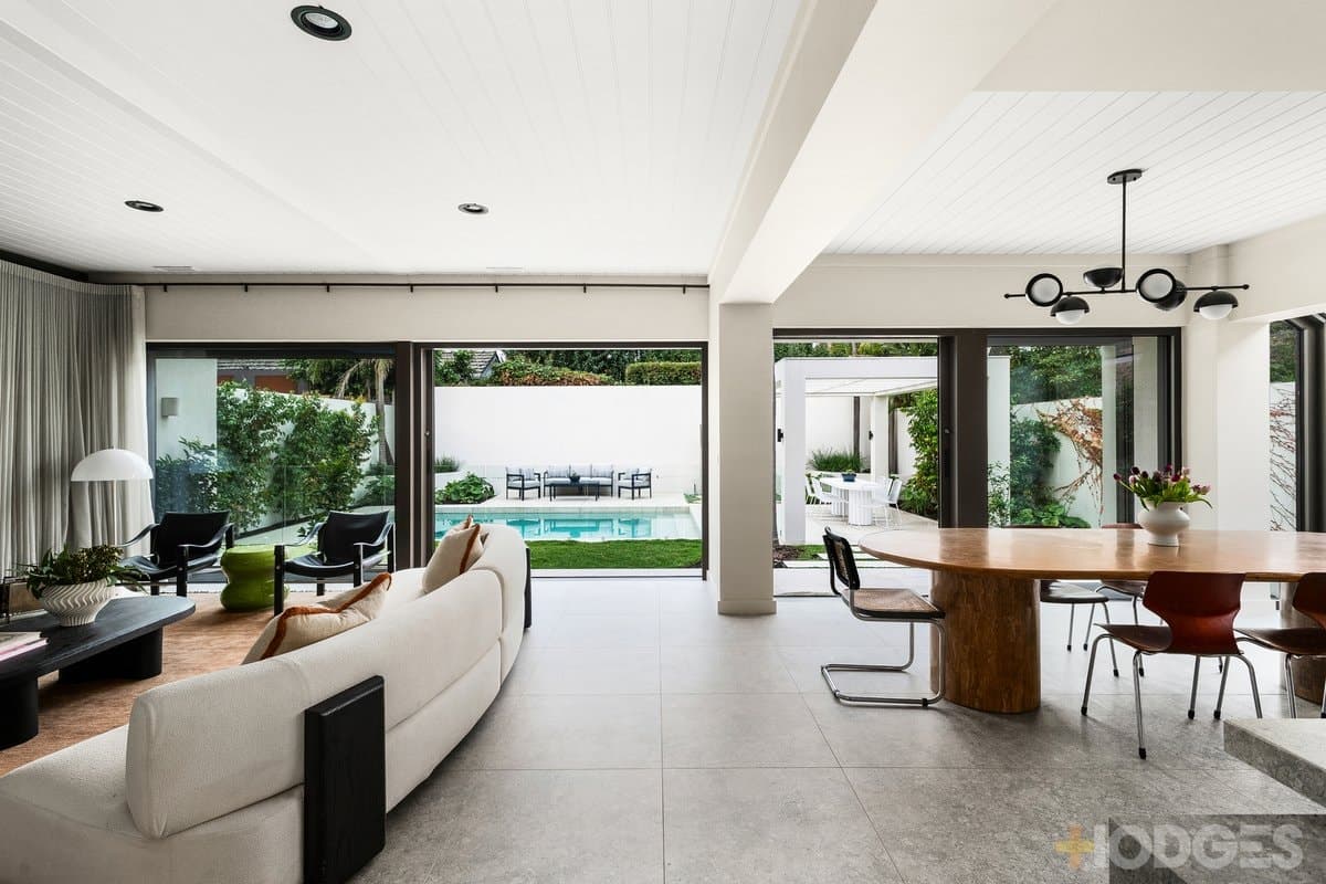 7 Weatherly Grove, Brighton, VIC, 3186, Brighton - Thumbnail 3