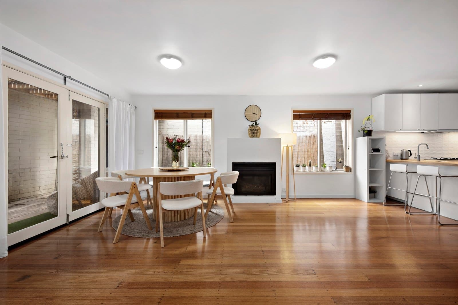 Residence 3,350 Canterbury Road, St Kilda West - Thumbnail 3