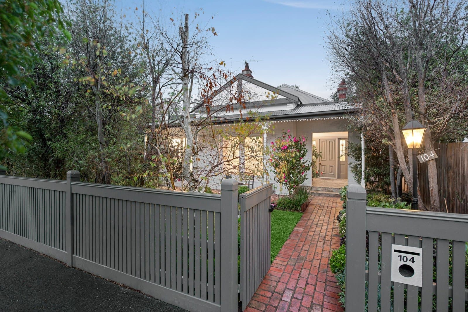 104 Asling Street, Brighton - Thumbnail 2