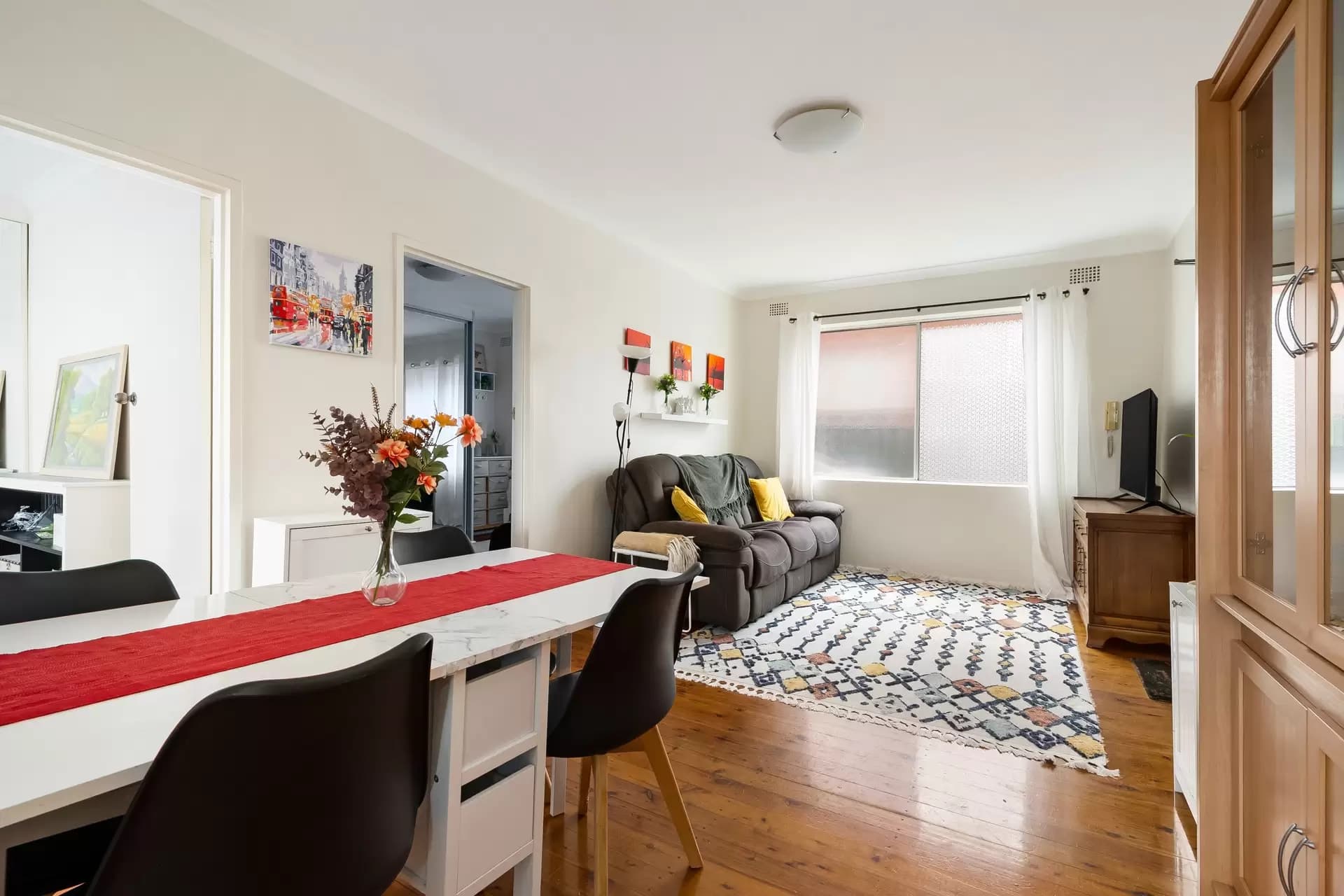 2/4 Howard Street, Canterbury - Thumbnail 2
