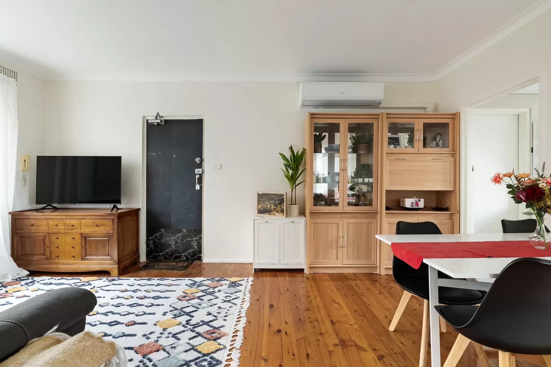 2/4 Howard Street, Canterbury - Thumbnail 4
