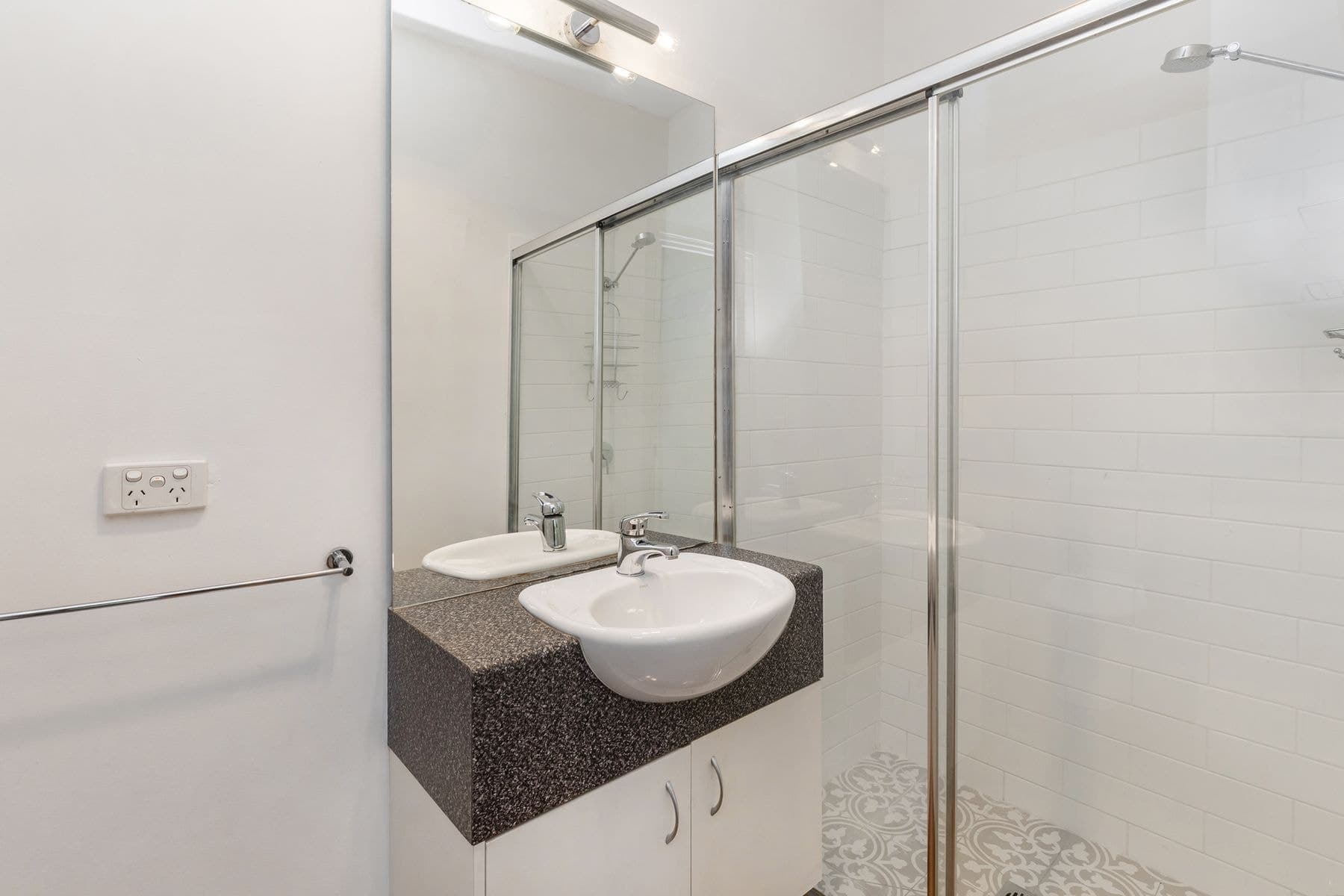 16 McLachlan Street, Kangaroo Flat VIC 3555, Kangaroo Flat - Thumbnail 5