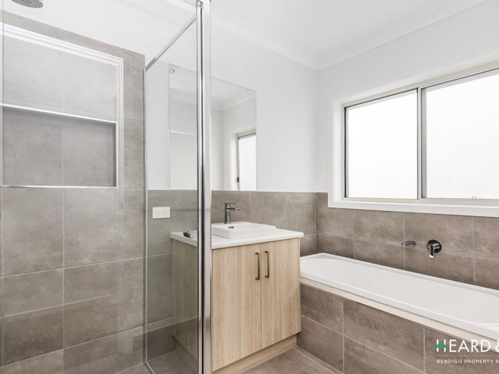 12 Hesse Avenue, Flora Hill VIC 3550, Flora Hill - Thumbnail 6