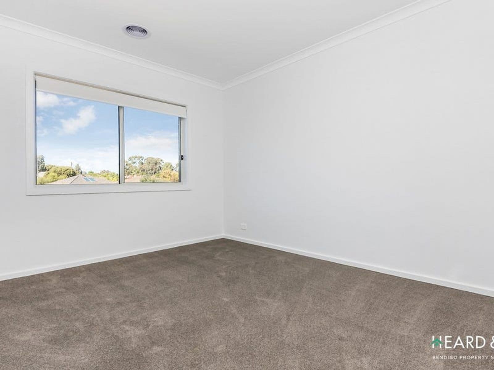 12 Hesse Avenue, Flora Hill VIC 3550, Flora Hill - Thumbnail 7